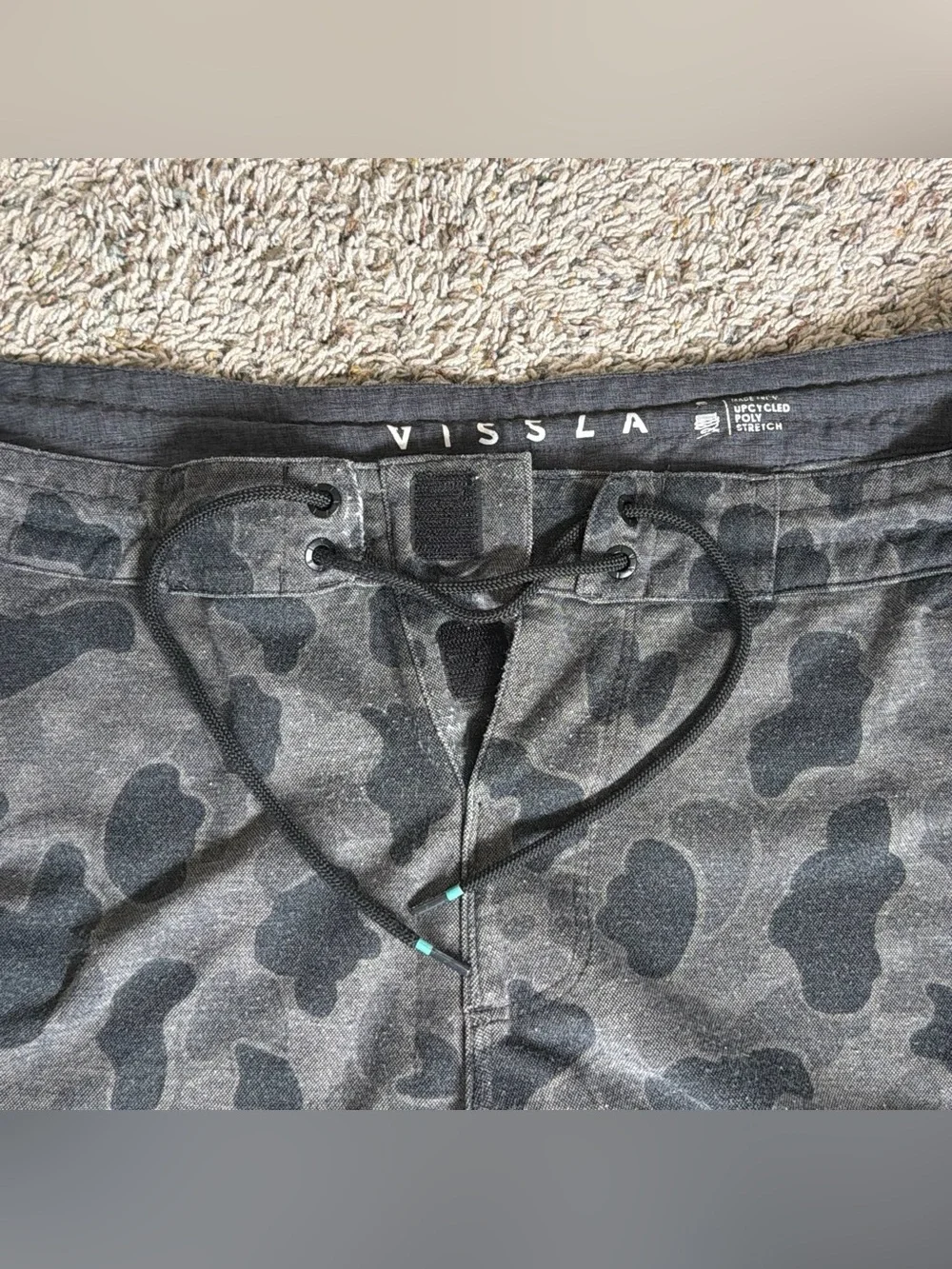 VISSLA black grey