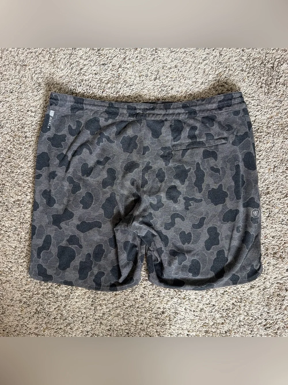 VISSLA black grey