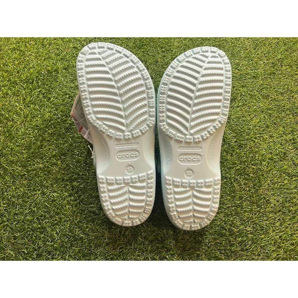 CROCS nwt classic