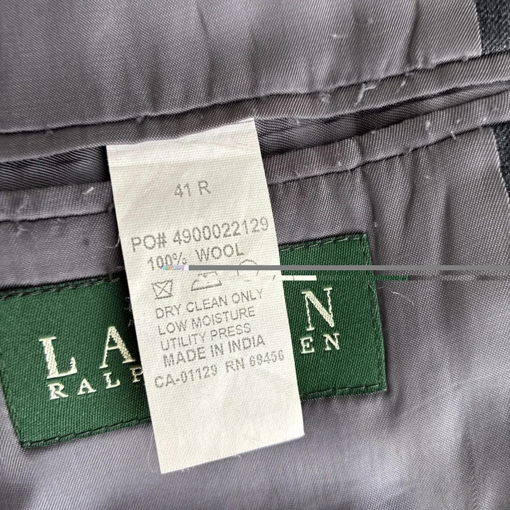 Lauren Ralph Lauren features style