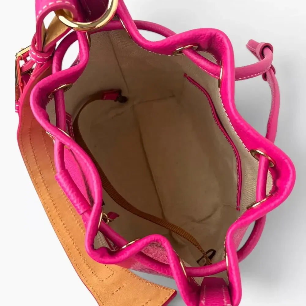 Dooney & Bourke authentic dooney