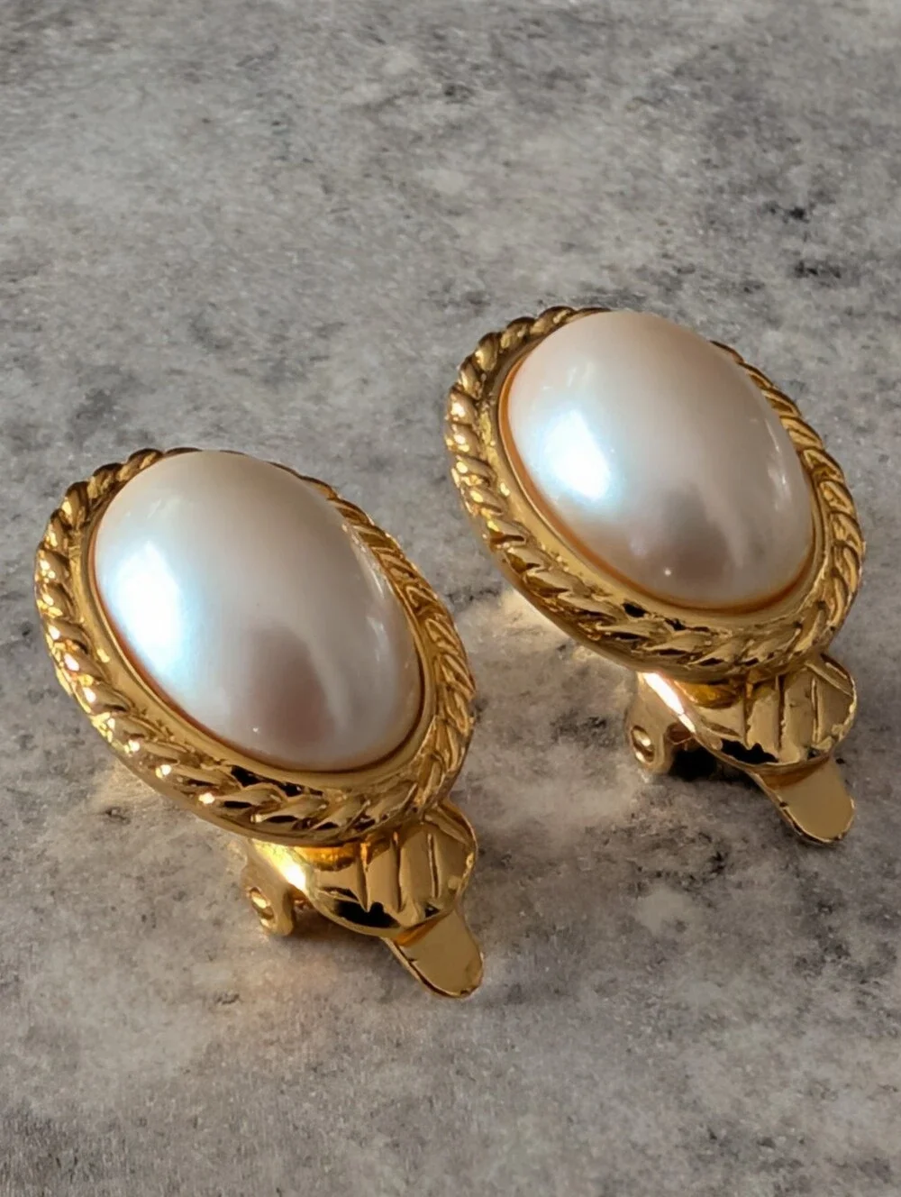 Vintage Trifari Gold-Tone White Pearlescent Oval Clip On Earrings