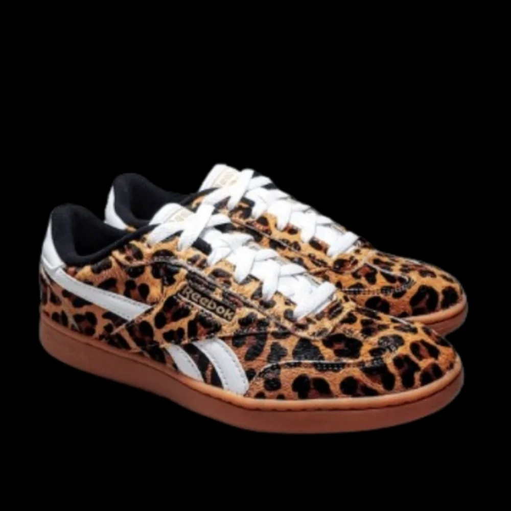 Reebok Forte Lounger Cheetah Print Womens Size 7.5 Brown White