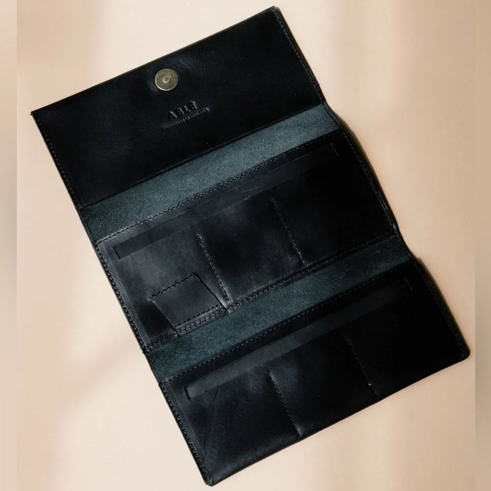 Able black leather
