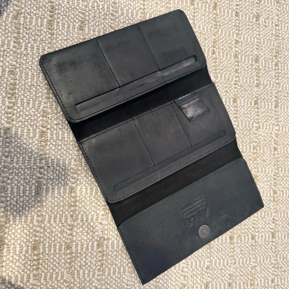 Able black leather