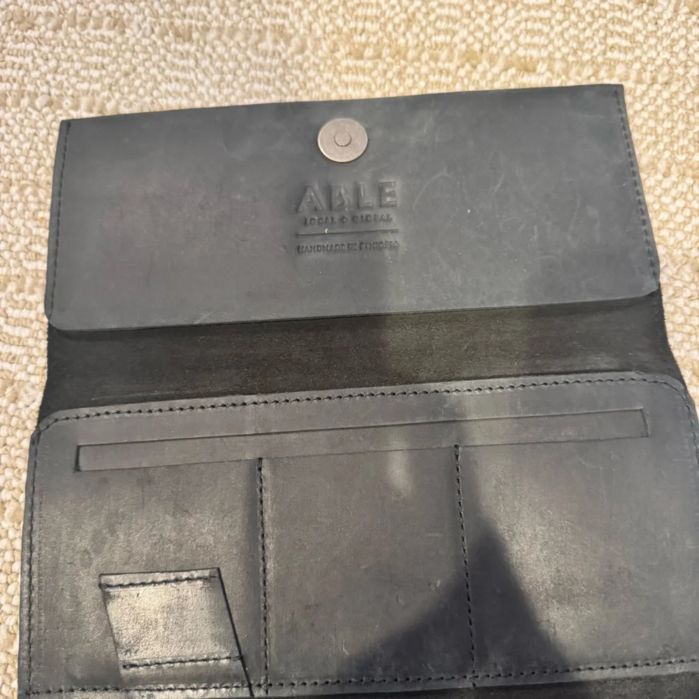 Able black leather