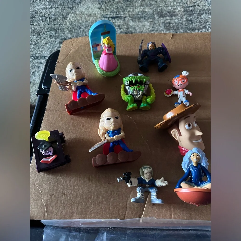 N/A cake toppers