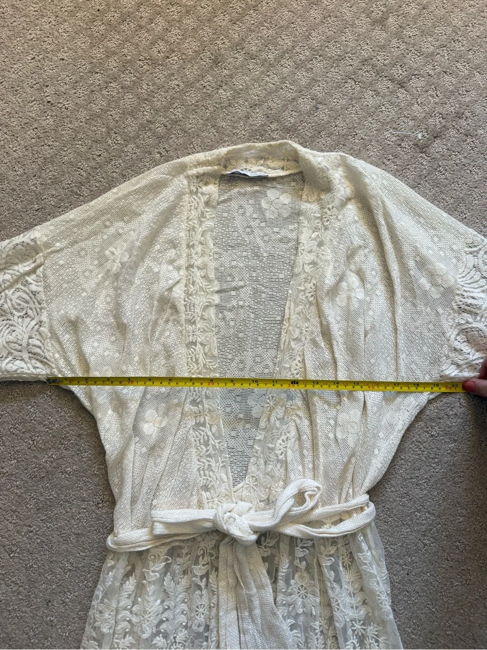 ZARA Cream Lace Kimono Duster Flowing Wrap Dress Cover-Up Beach Vacation Boho M
