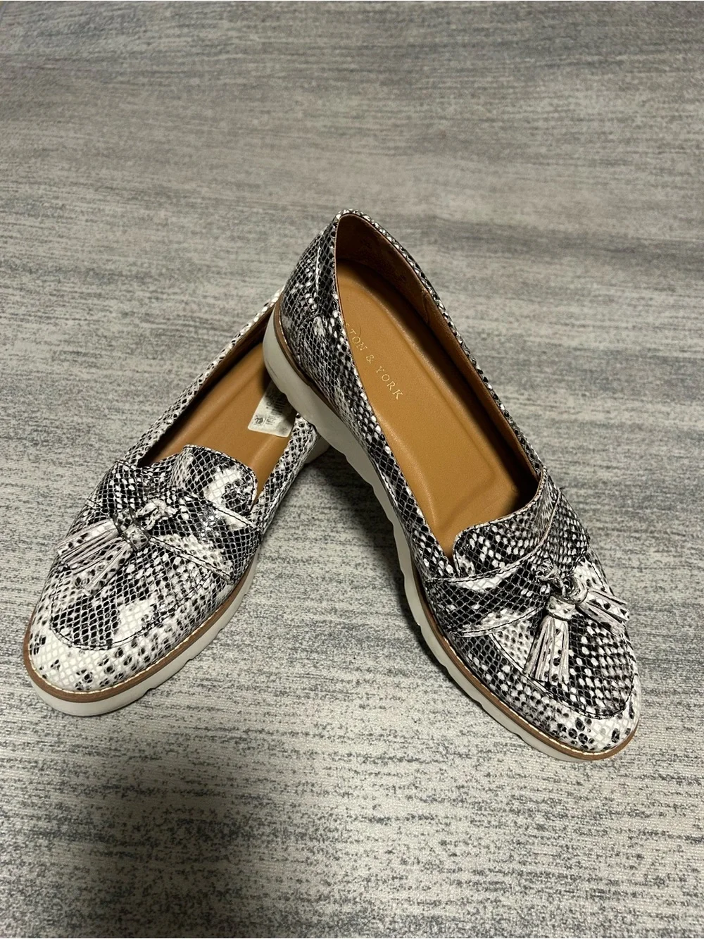 Preston & York stylish snake