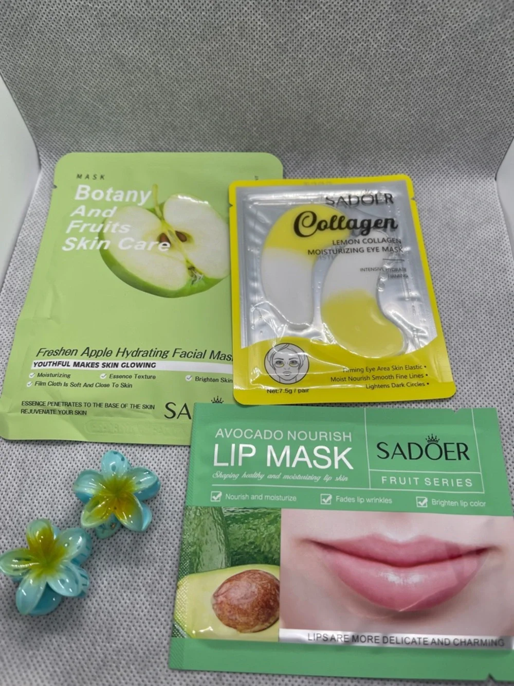 Apple mask+Avocado Nourish Lip Mask & Lemon Collagen Eye Patch - Green & Yellow