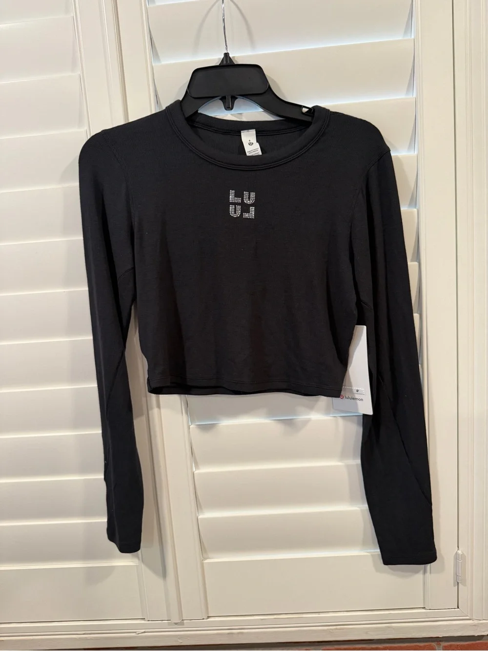 lululemon athletica Black Cropped Long Sleeve Tee