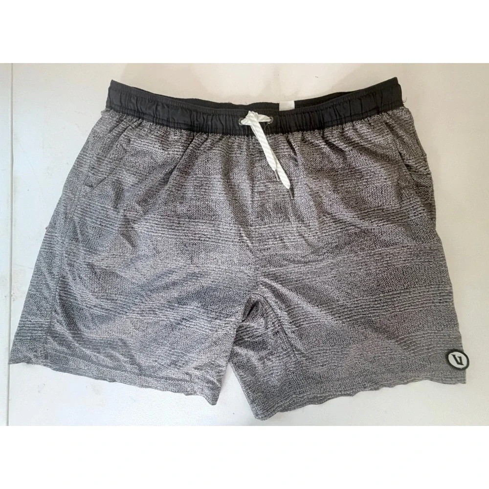 Vuori Men's XXL Gray Kore Shorts Drawstring Athletic Workout Running Lined 7