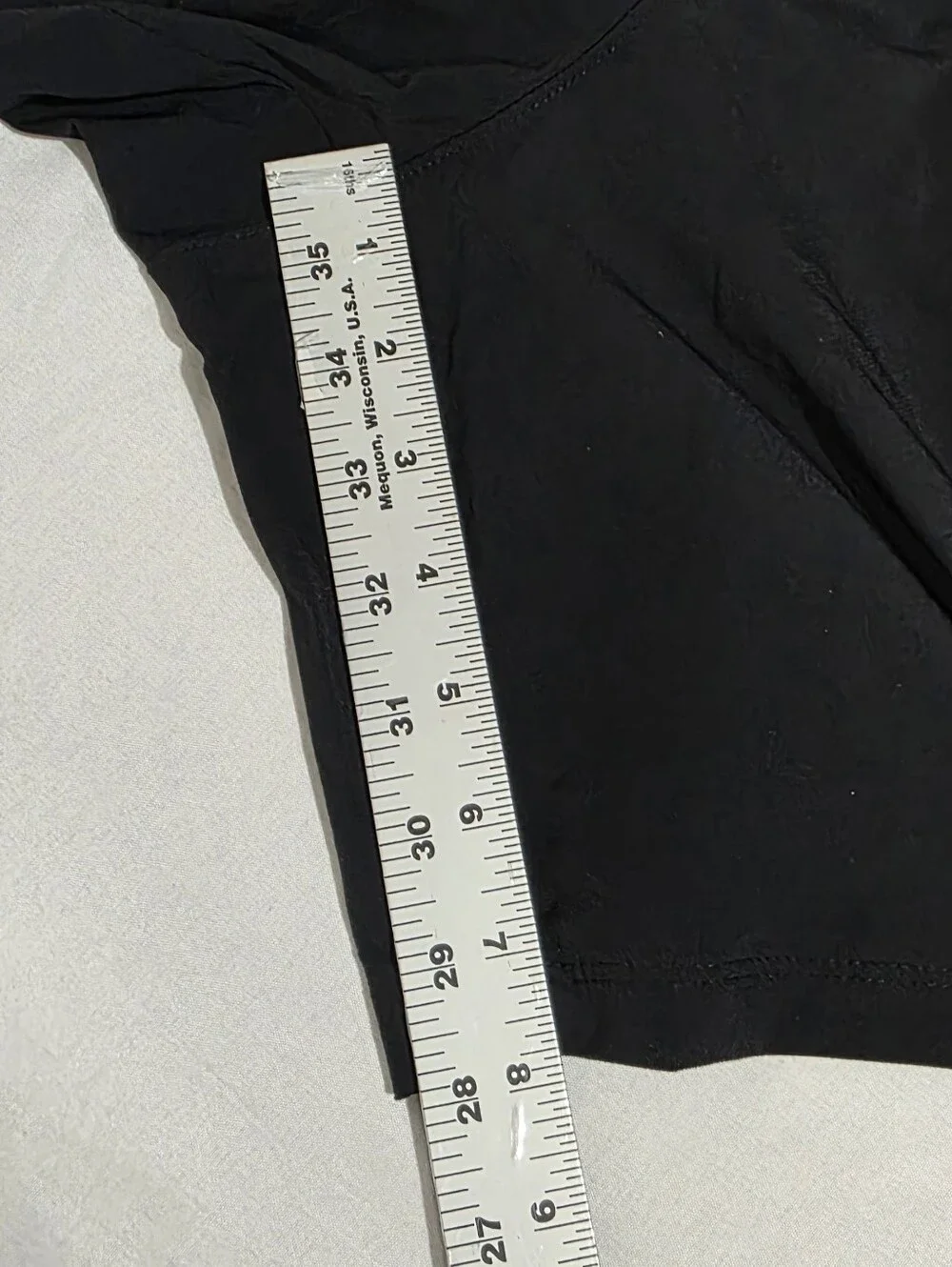 GAP Fit Mens Size Large Active Black Athletic Shorts with Elastic Waist