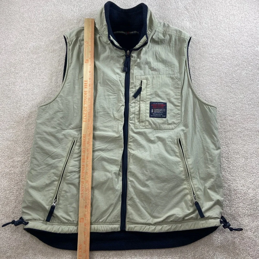 Abercrombie & Fitch measurements pit