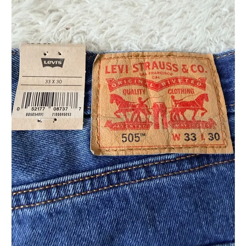 Levis casual construction
