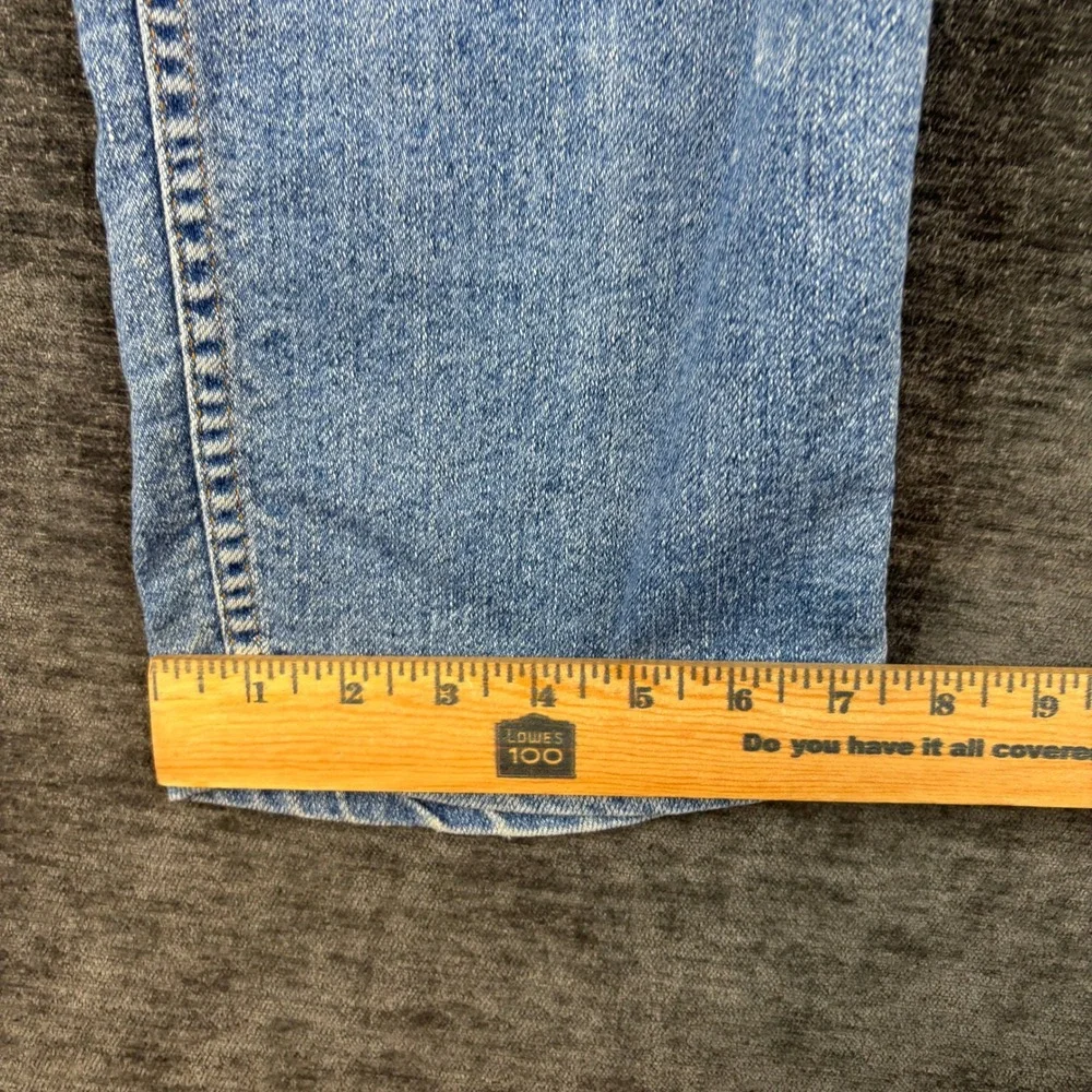 Levis measurements waist