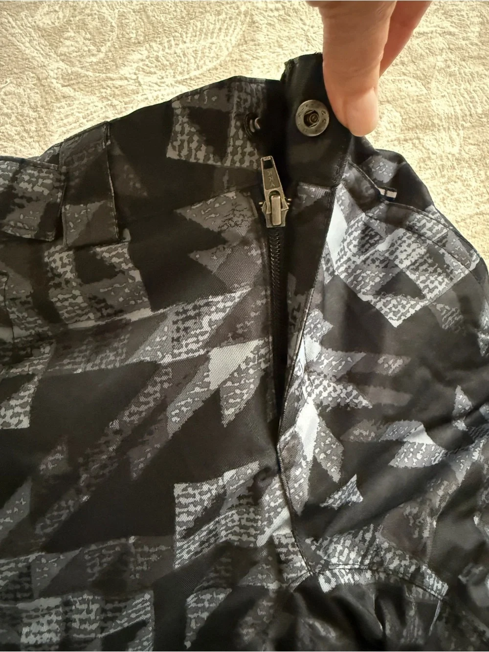 Columbia Kids Black & Gray Geometric Snow Pants