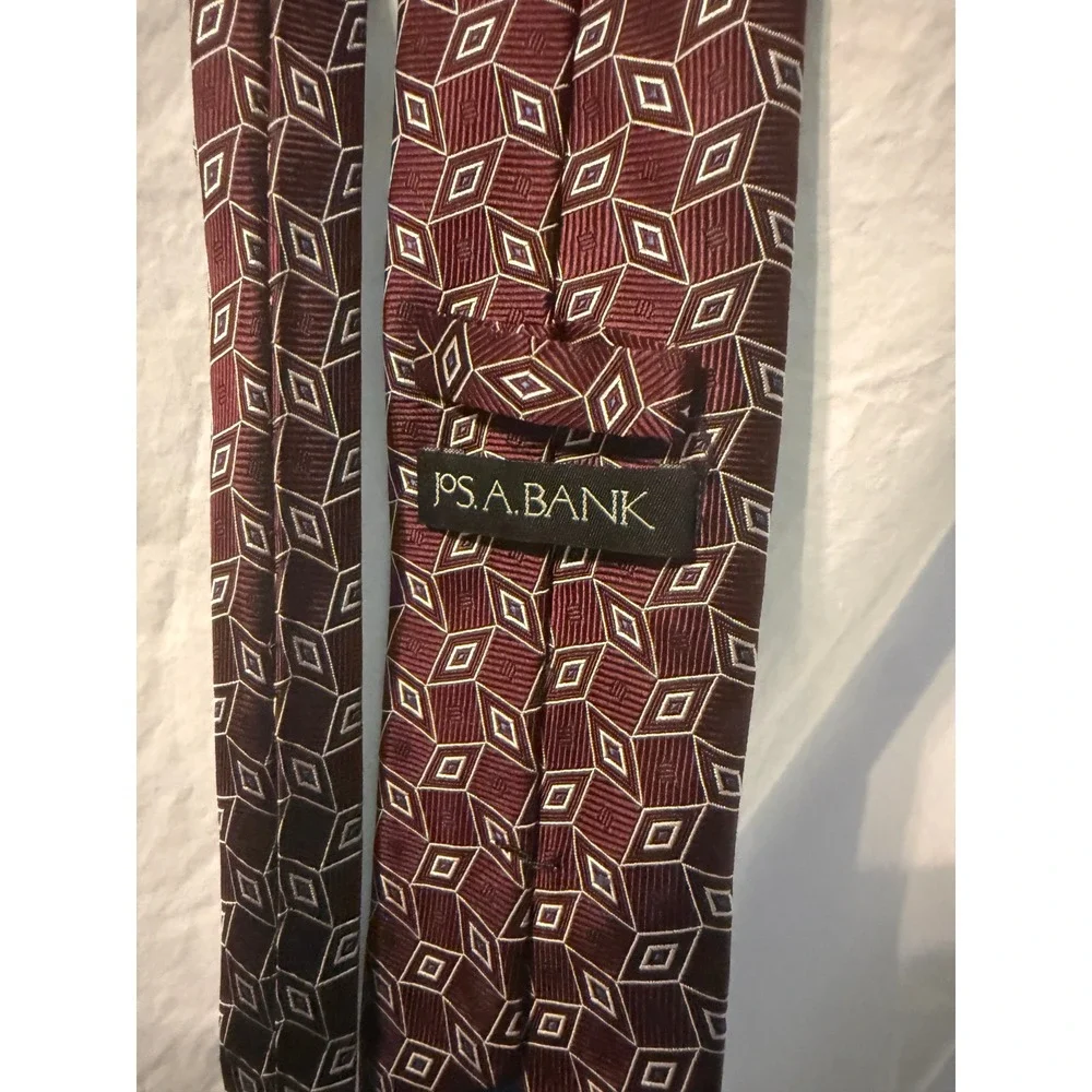 Jos. A. Bank Mens Burgundy Geometric Diamond Silk Necktie‎ Formal Business Tie