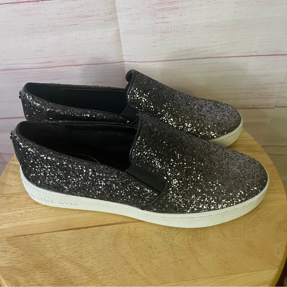 Michael Kors will receive