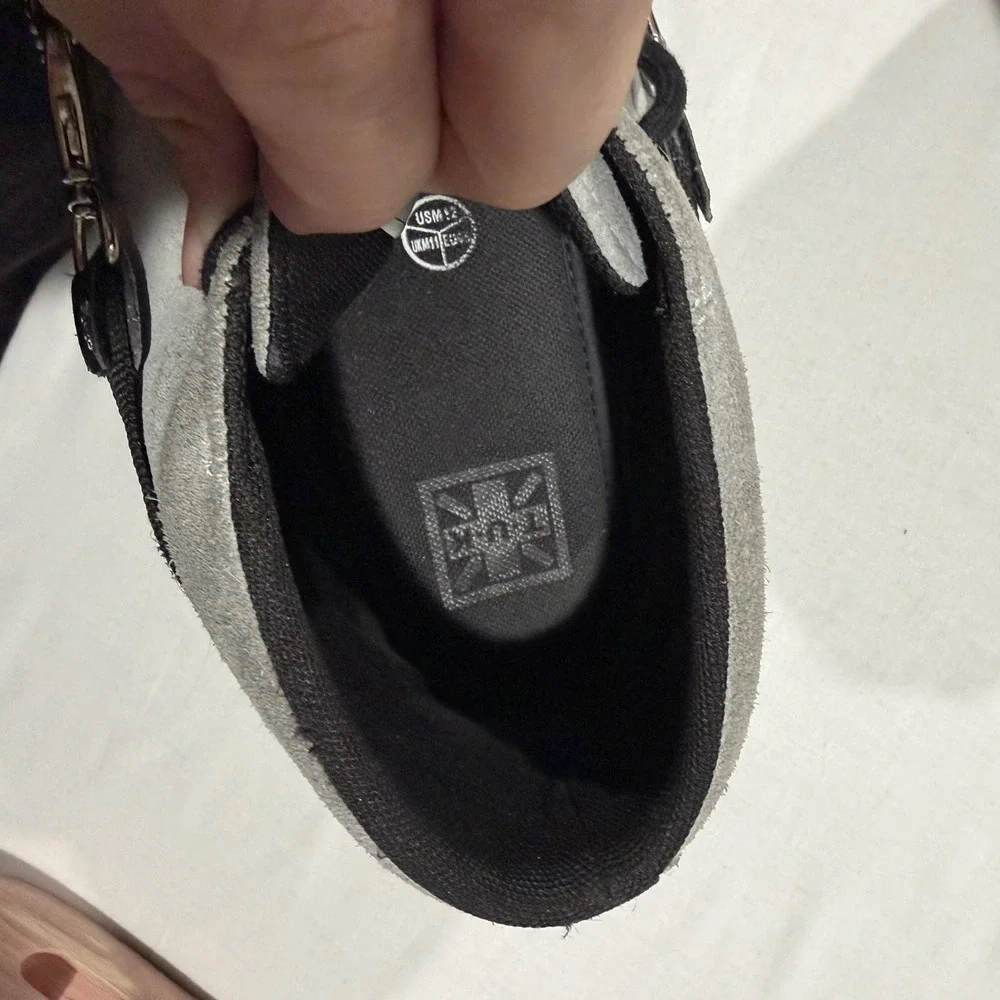 T.U.K. men grey