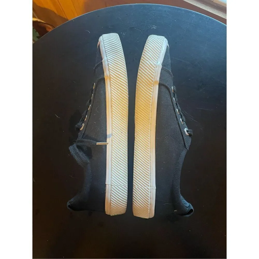 Cariuma sneakers black