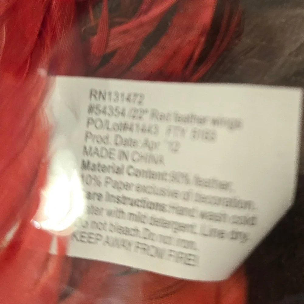 Forum Novelties red feather