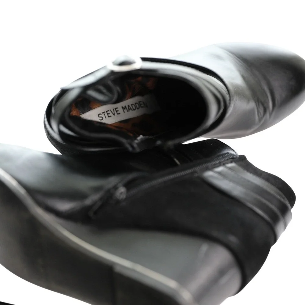 Steve‎ Madden Chrissy Black Wedge Ankle Boots Buckle Strap Mixed Media Size 6M