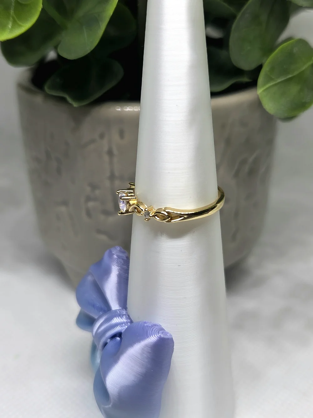 N/A delicate gold