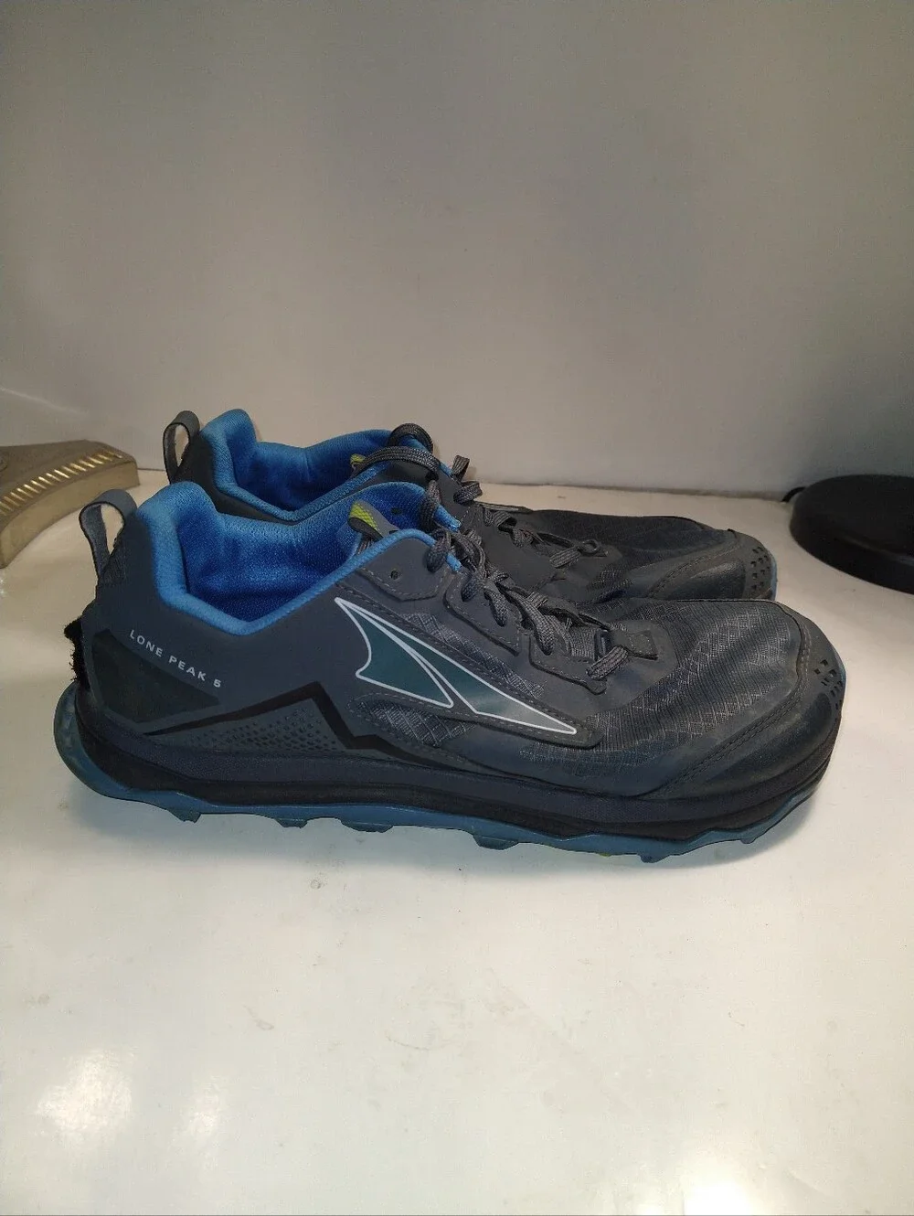 Altra Lone Peak 5 Trail Running Shoes Sneakers Men's sz 10.5.