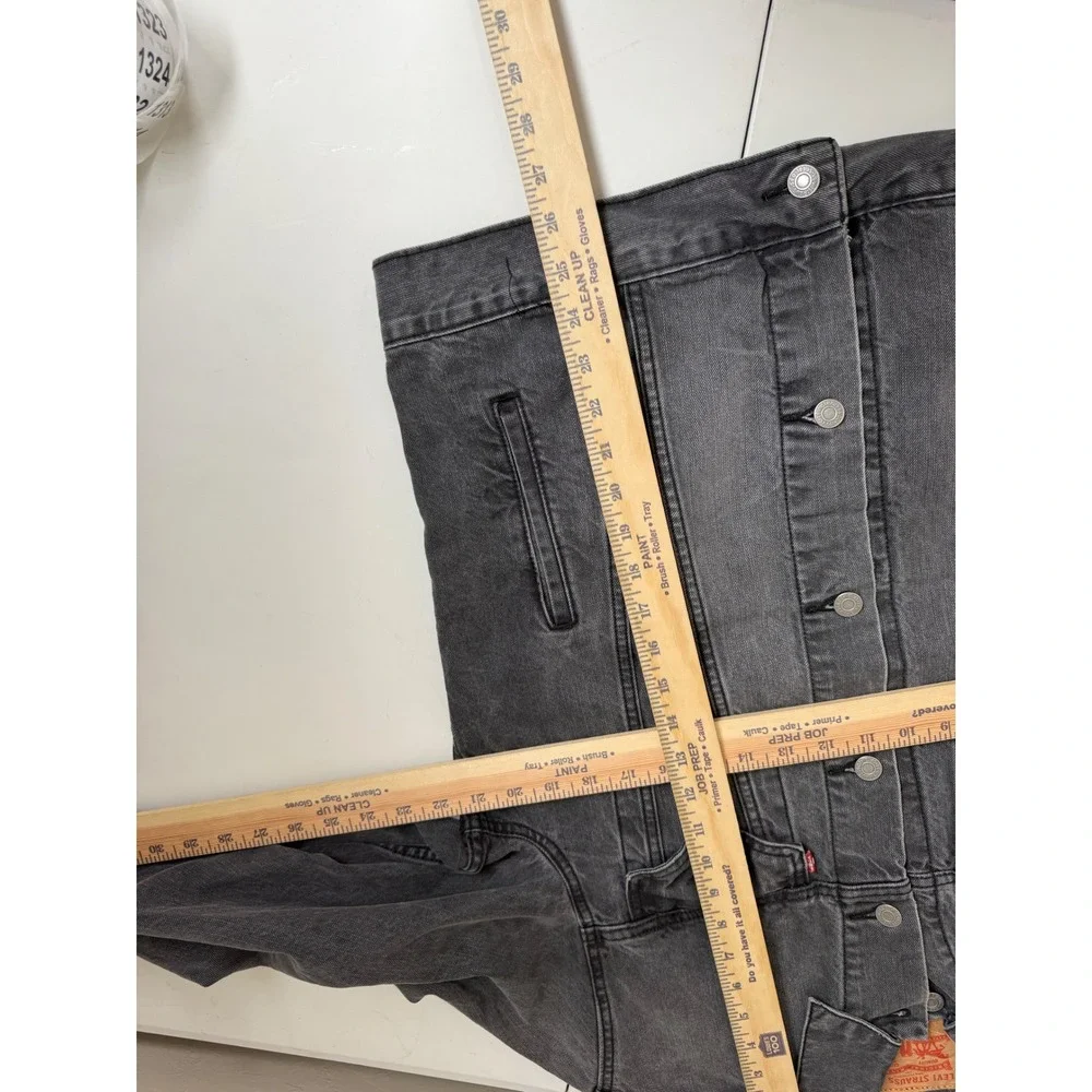 Levi Strauss Signature view measurements