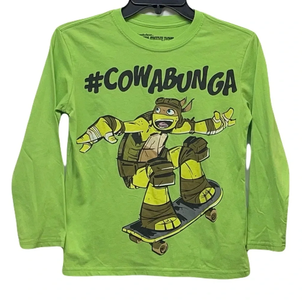Nickelodeon TMNT Skating Mikey 