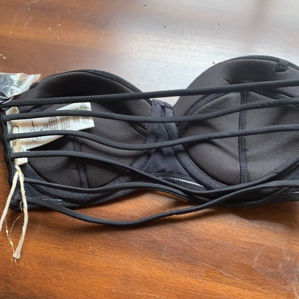 NWT Jessica‎ Simpson Black U-Wire Strappy Swim Top