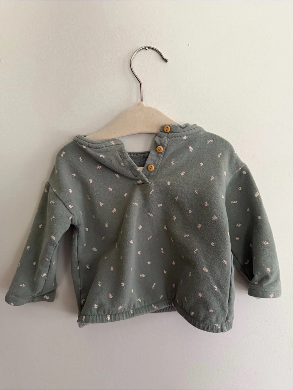 H&M soft sage