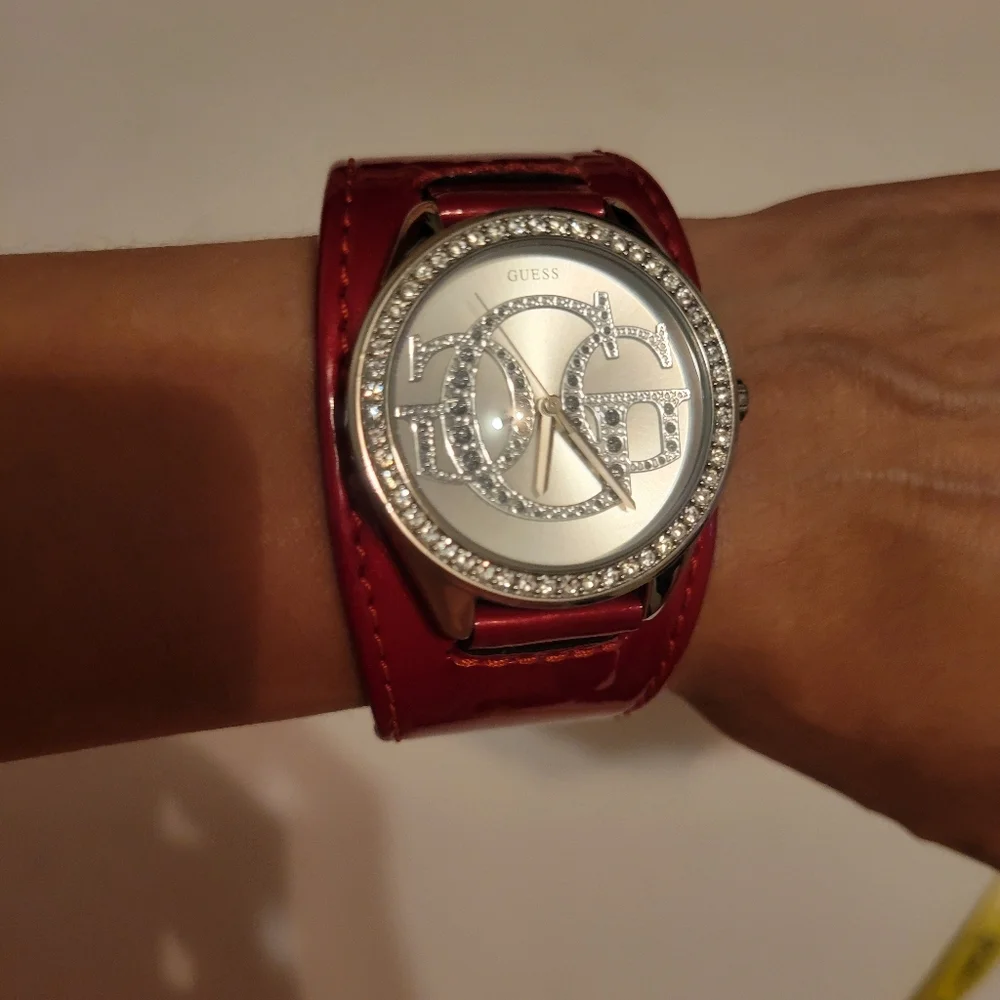 Guess elegant watch