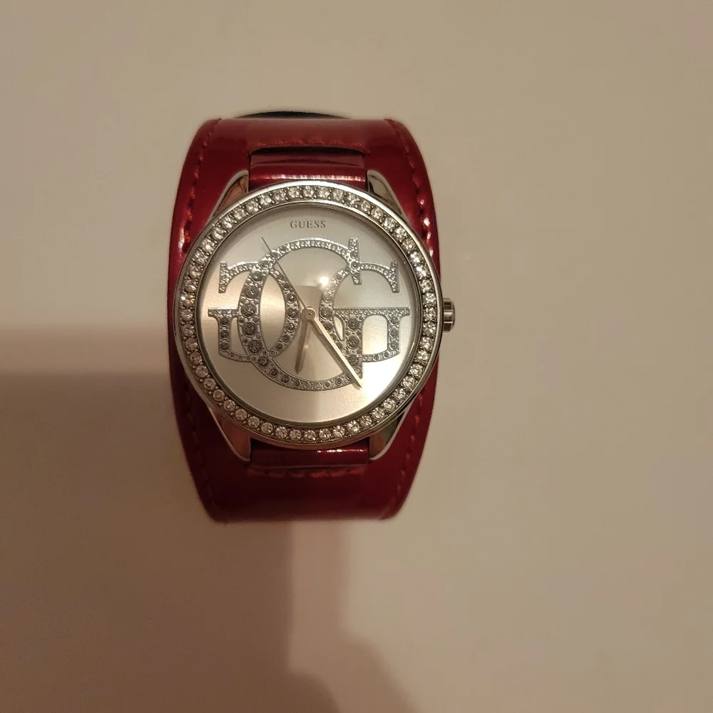 Guess elegant watch