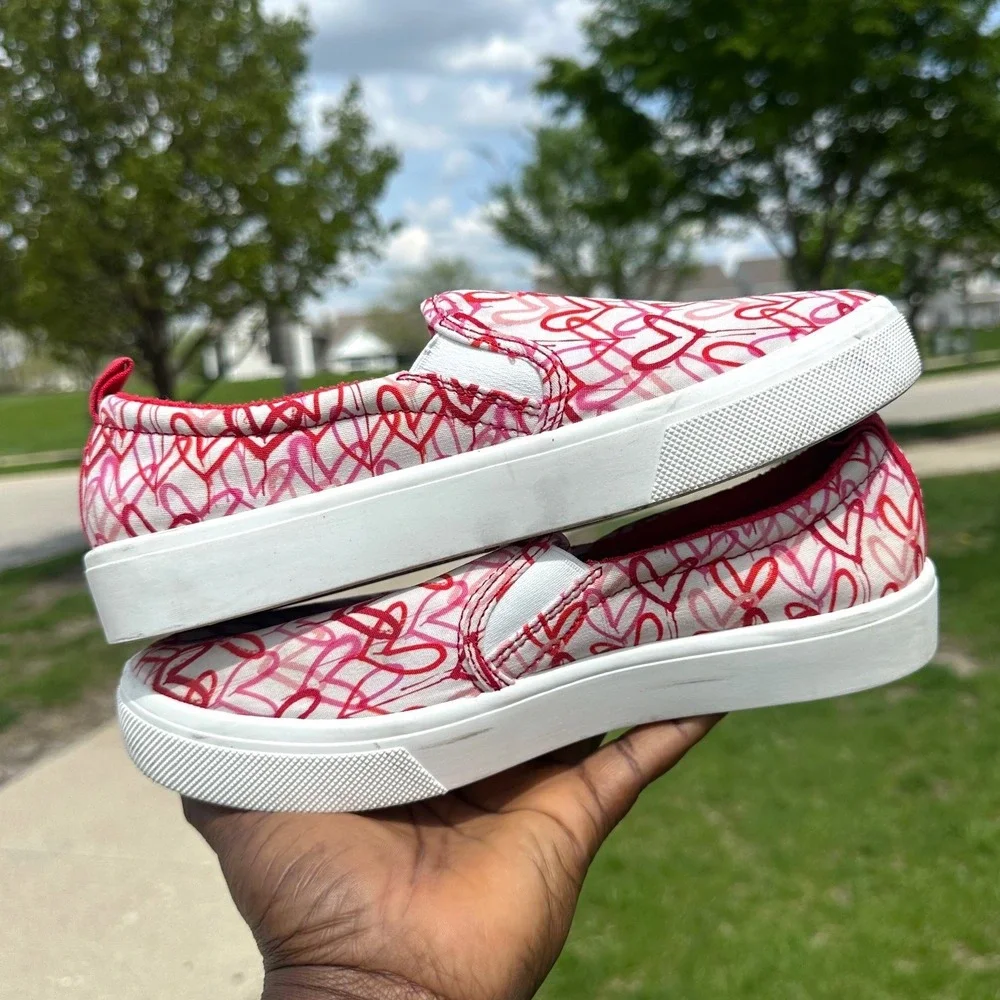 Skechers fairly color