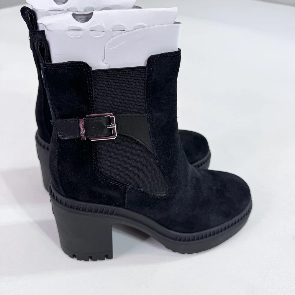 Calvin Klein Boots Womens Size 7.5 Black Suede Chelsea Ankle Block Heel Lug Sole