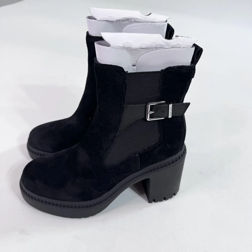 Calvin Klein item well