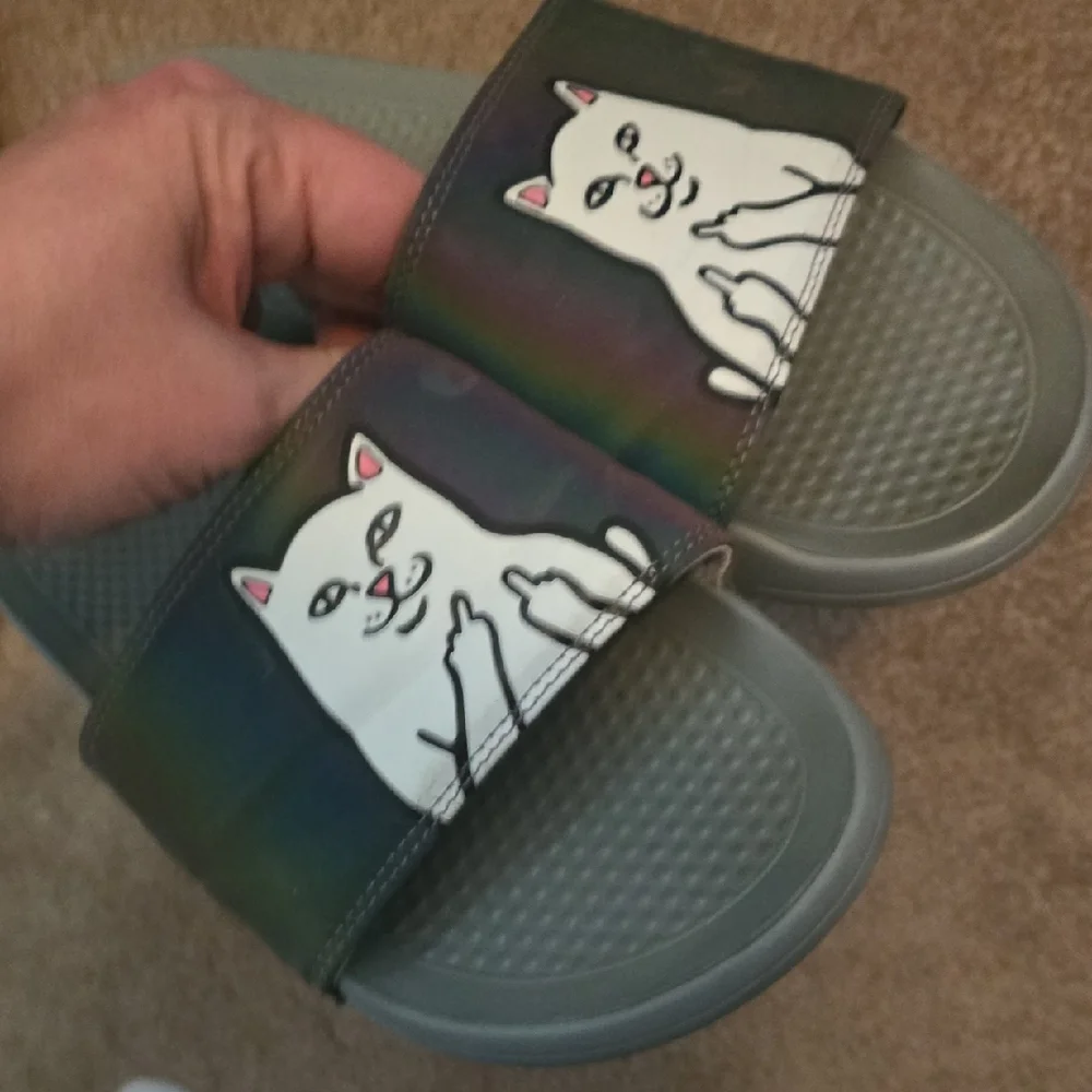 Ripndip vibrant slides
