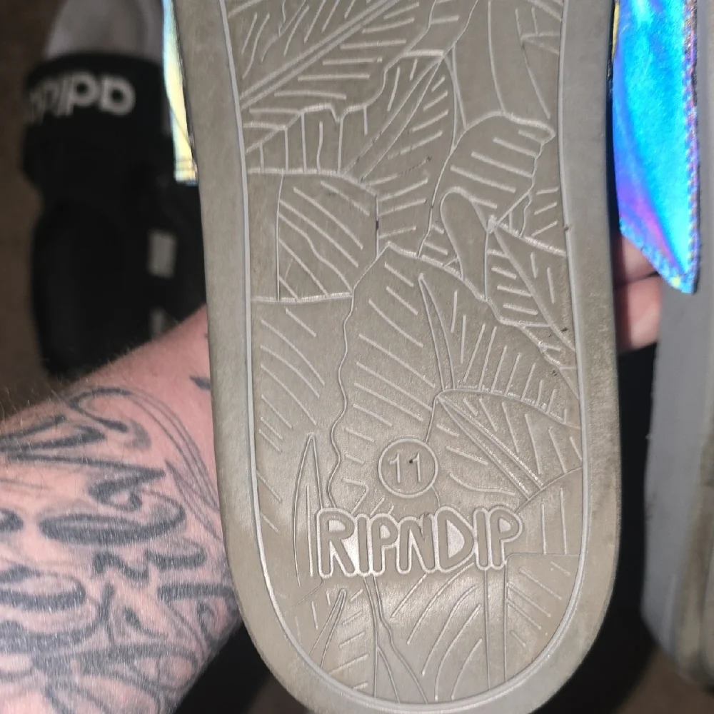 Ripndip vibrant slides