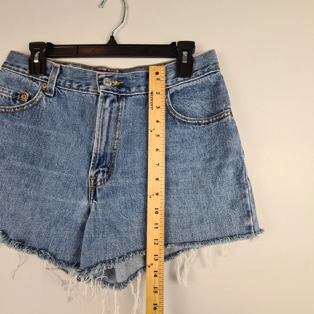 Levis measurements waist