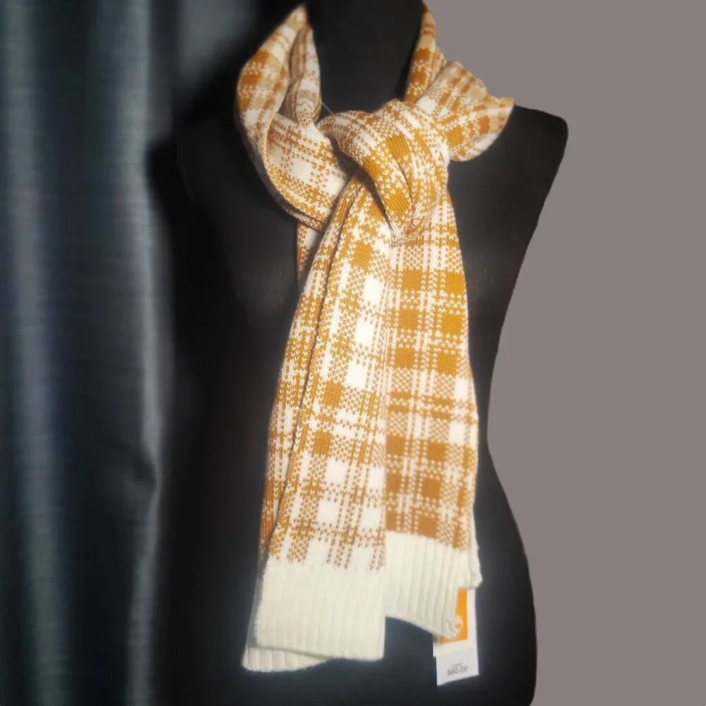 Timberland scarf features