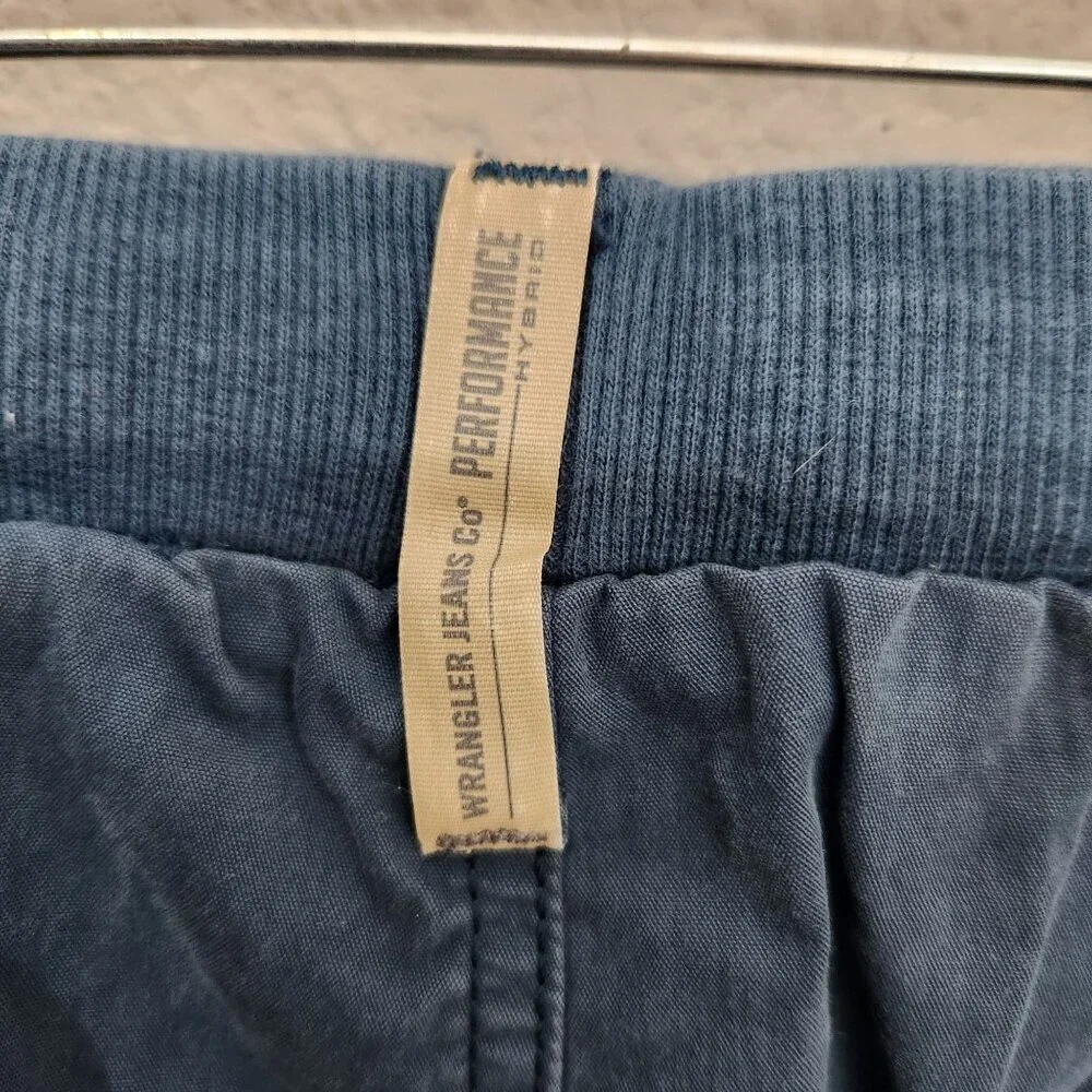 Wrangler Jeans Co. crafted comfortable