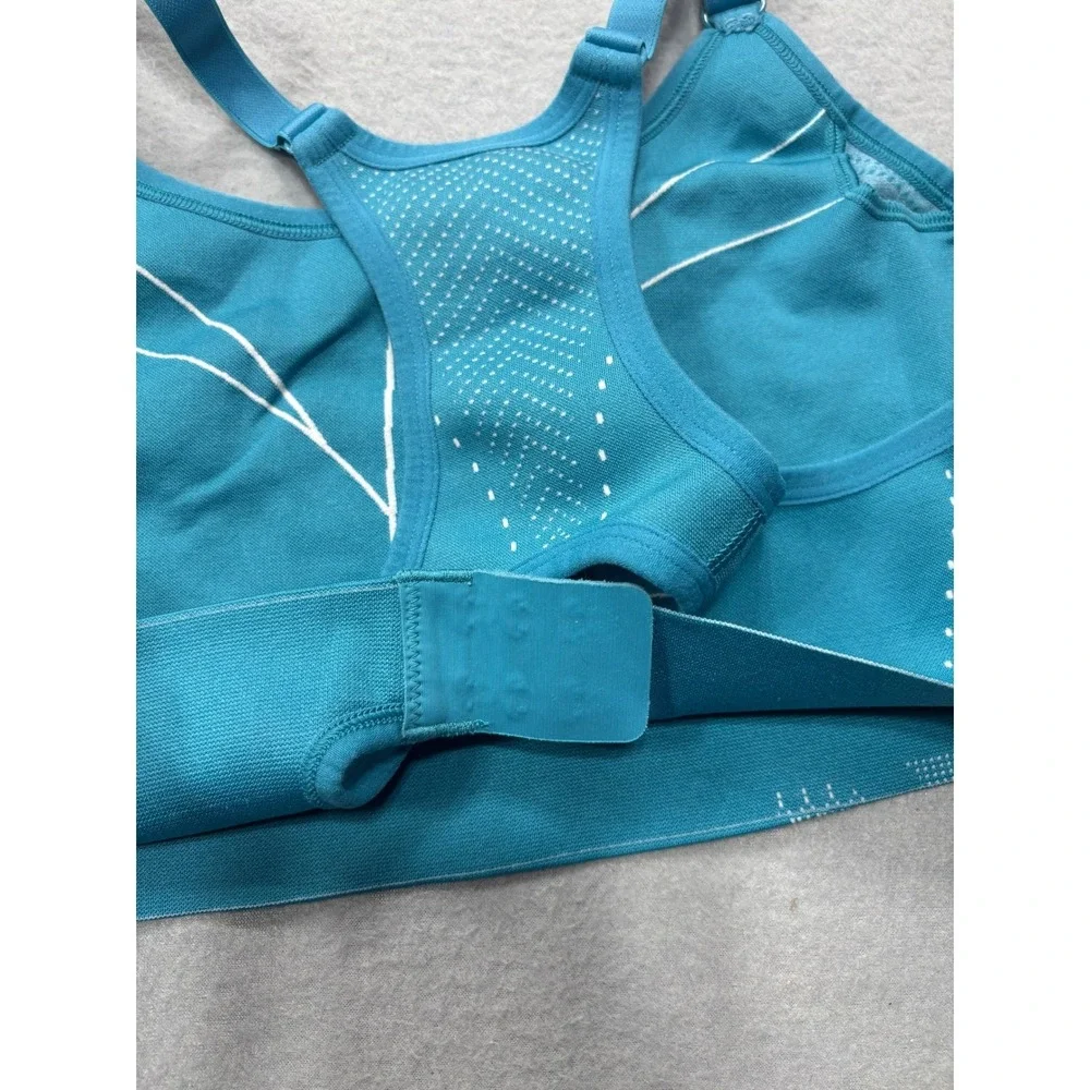 all in motion supportive stylish
