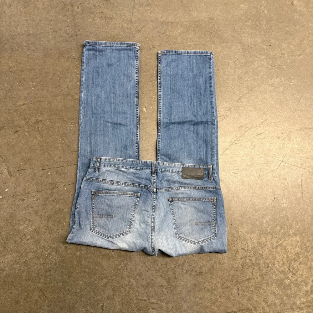 Calvin Klein Jeans Mens 36x34‎ Straight Leg Light Wash Blue Denim Jeans