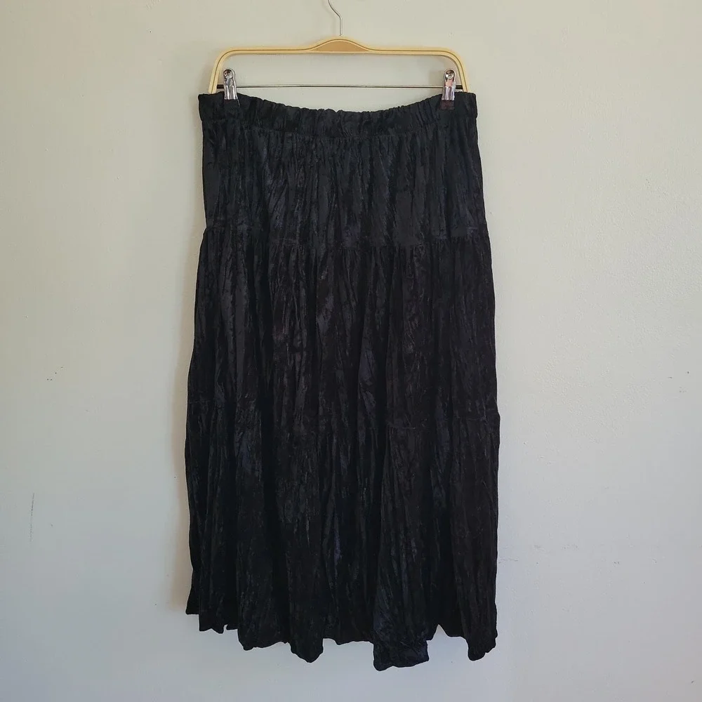 Vintage Clio II Tiered Velvet Midi Skirt Medium‎ Black Boho Goth Grunge Witchy
