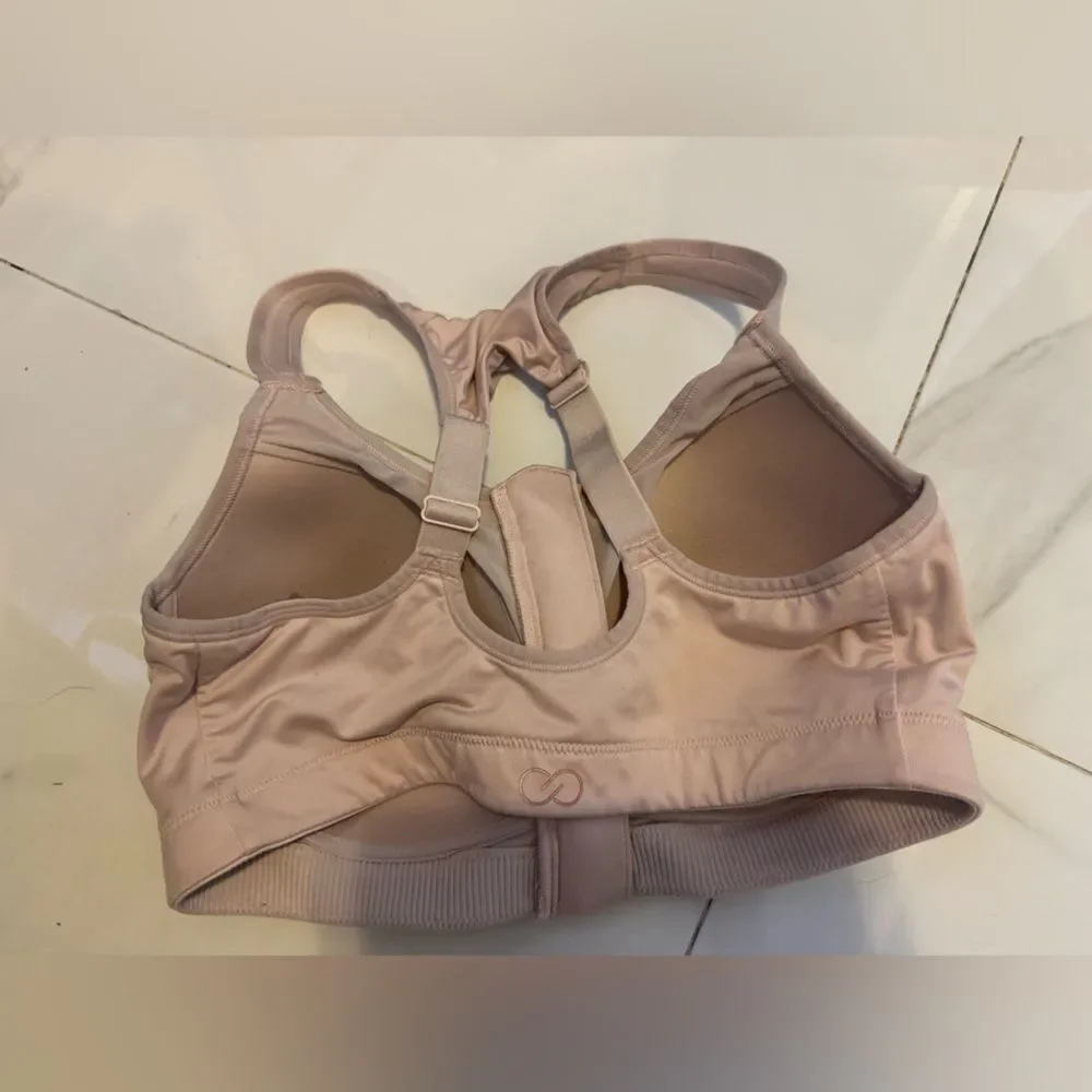CALIA by Carrie Underwood gently used