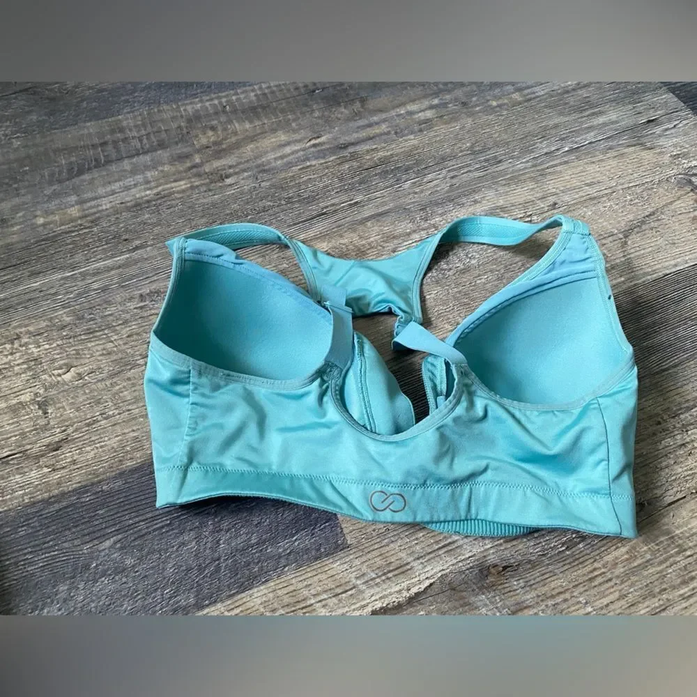 CALIA by Carrie Underwood gently used
