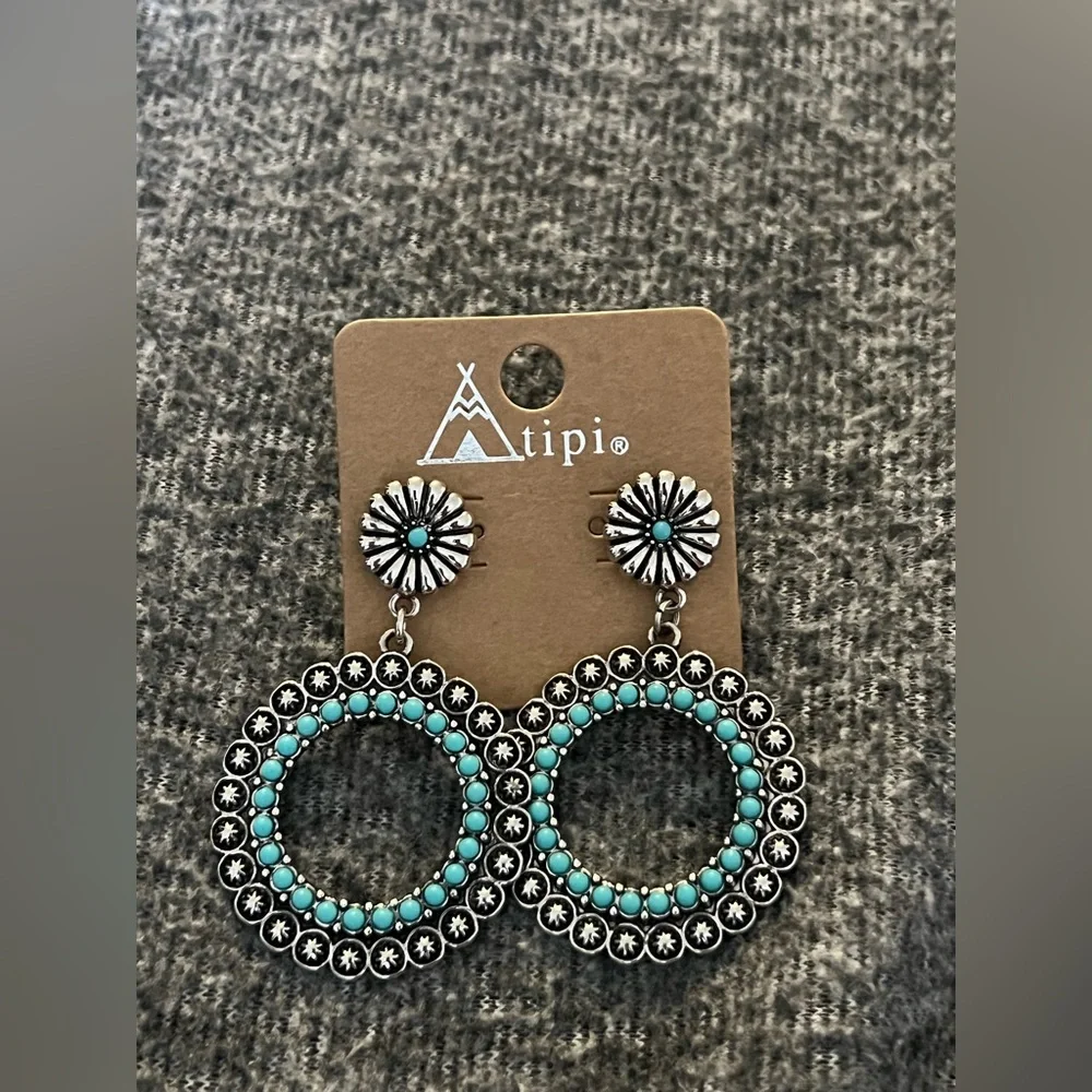 Tipi Turquoise/Silver Boho Indie Coachella Stagecoach Hoop Earrings‎