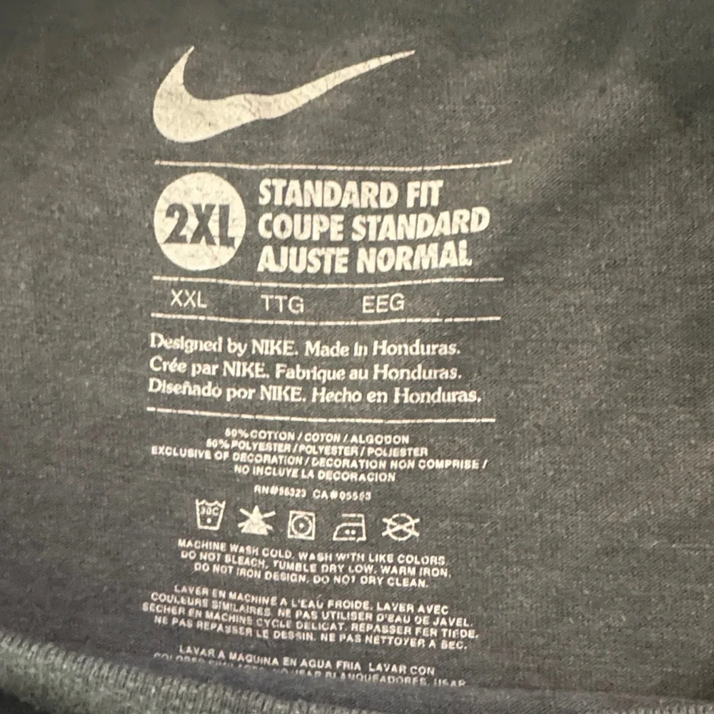 Nike charcoal tee